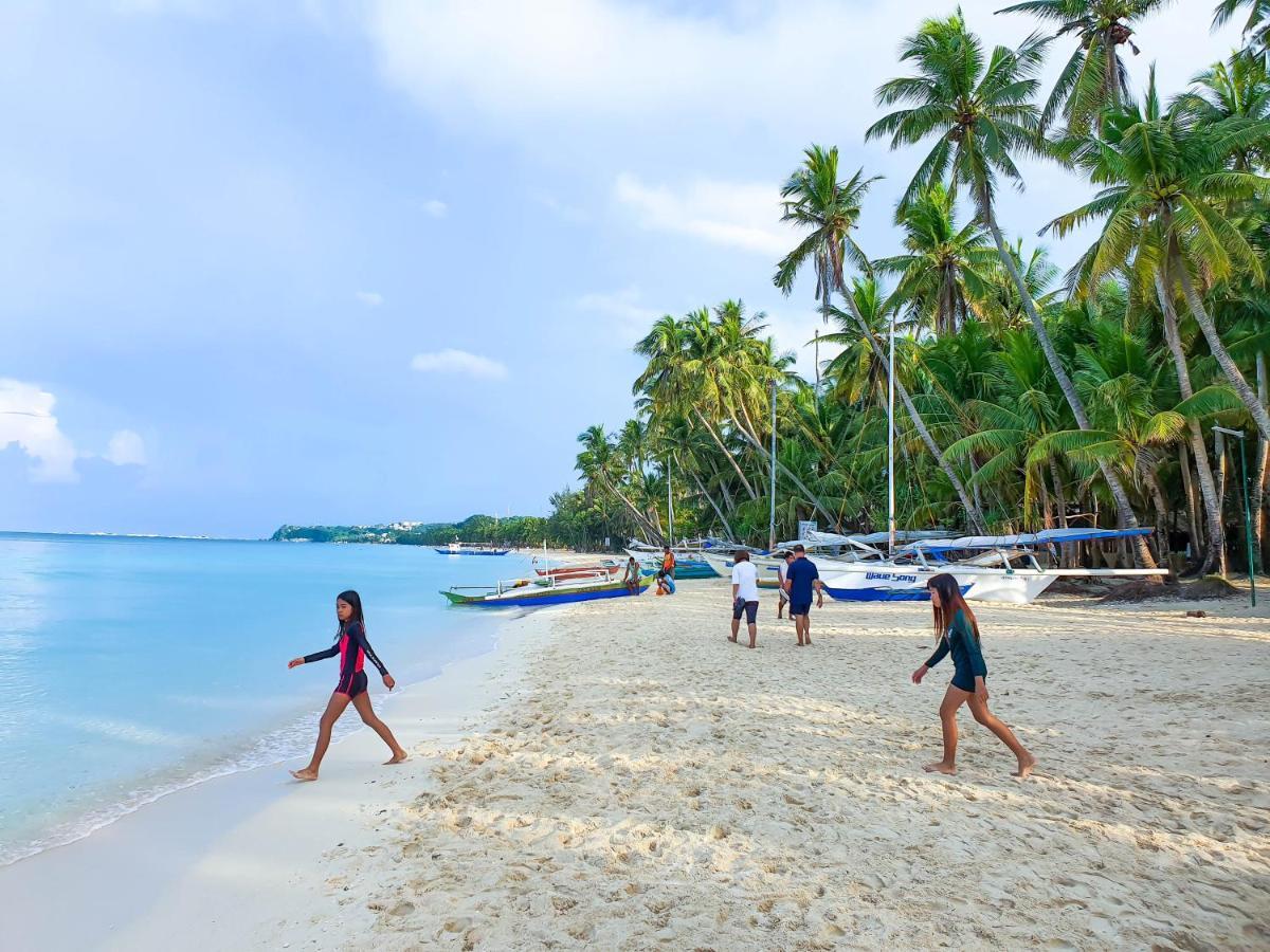 Cocoloco Beach Resort Manoc-Manoc Exterior photo